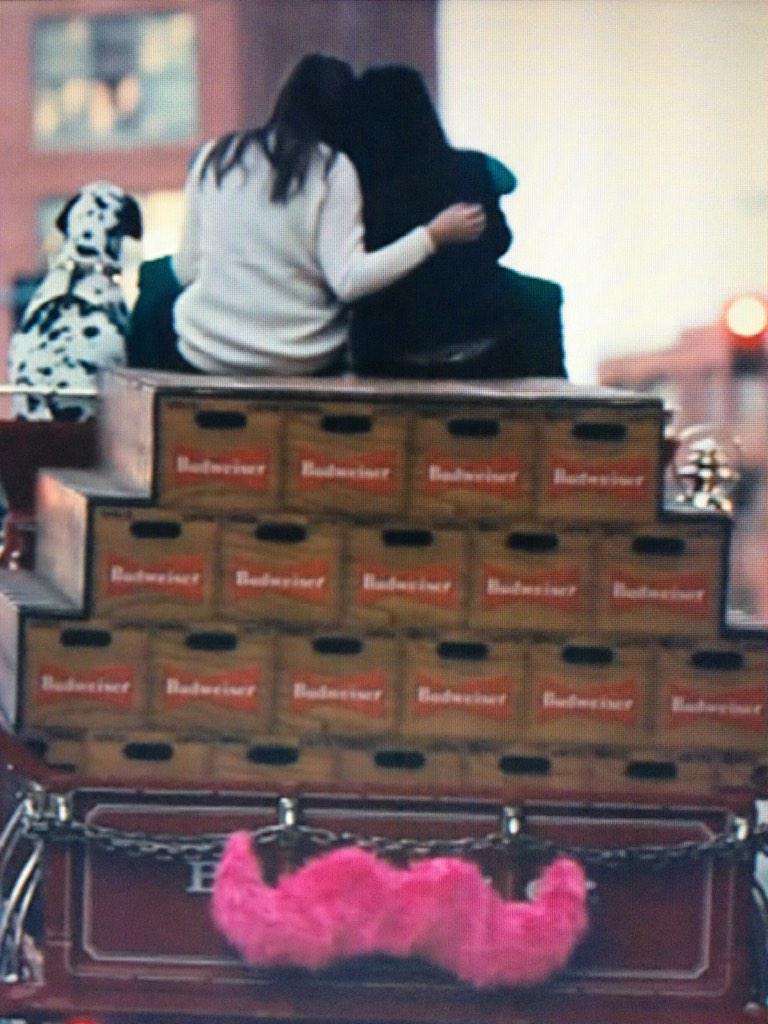 Great <a href="/Lyft/">Lyft</a> placement in that <a href="/Budweiser/">Budweiser</a> ad... Or was it the other way around? #NFL #AFC #playoffs #notuber