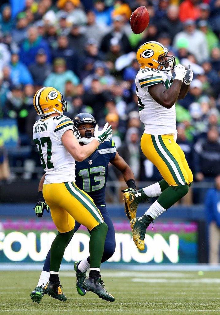 playmakerTD's tweet photo. RT to make fun of a Packers fan http://t.co/f84ISDahEk