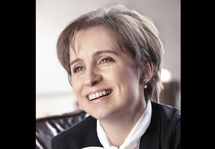AristeguiOnline's tweet photo. De parte del equipo de AN, un gran abrazo a nuestra directora, Carmen Aristegui, por su cumpleaños este 18/01. http://t.co/MaSbGHEBbX