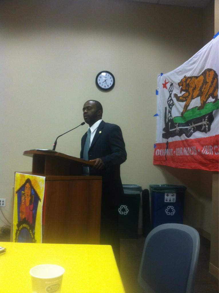 GenesisCali's tweet image. Assembly mbr tony Thurmond speaking for #RealClimateChange.