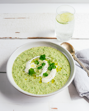 Simon_Gault's tweet photo. Hot day  = chilled cucumber &amp; curly kale soup.... Get the #Recipe here:http://t.co/b0aMch6jnM http://t.co/BBZjzl4X3S