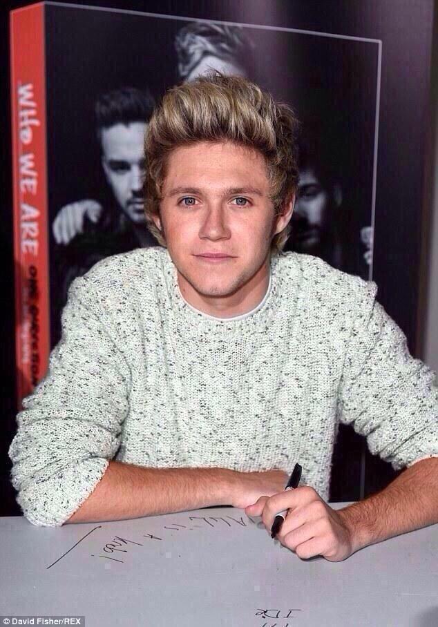 ni_lu_ha_za_li's tweet image. #1rtで 年齢
2rtで血液型
3rtでフェチ
4rtで部屋の一部
5rtでアカウント名由来
6rtでお気に入り画像
7rtで彼氏彼女有無
8rtで好きなタイプ
9rtで3分本人画像
10rt他質問あれば…
答えます～！☺くるかな？