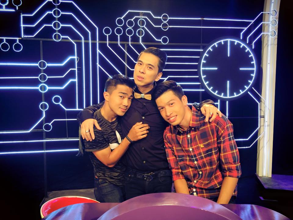 ScanGay's tweet photo. เมสซี่เจ และตั้ม ธนบูรณ์ มาเยือนได้เวลาสแกนทั้งที พูดเลยโคตรป่วน ฮ่ามากกกก http://t.co/7aipSVGyEB