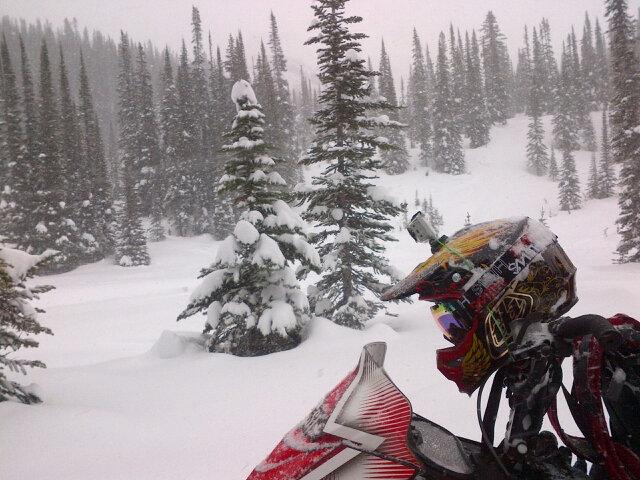 aaronvanvee's tweet photo. Over the bars, buried, cold and tired but worth taking off the bucket list. http://t.co/fiGucj2wTN