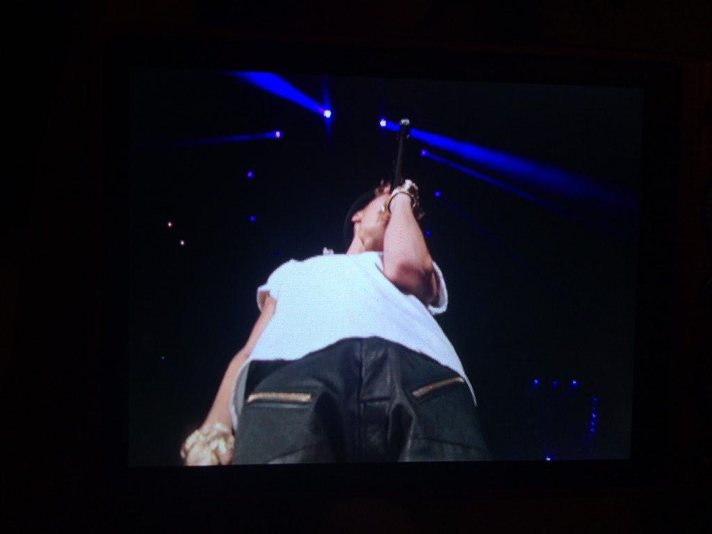 jewelslmao's tweet photo. Remember when we dated for 2 seconds #GoBackOnTour  @justinbieber http://t.co/p15KY0fflV