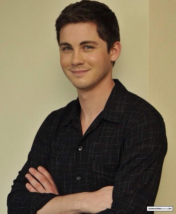 Happy Birthday Logan Lerman ugh         