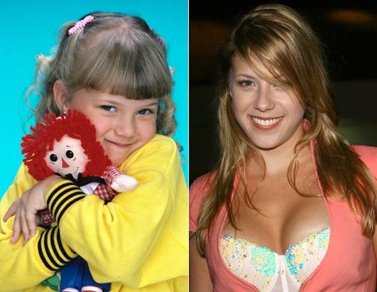 Happy Birthday to Jodie Sweetin, who turns 33 today! 