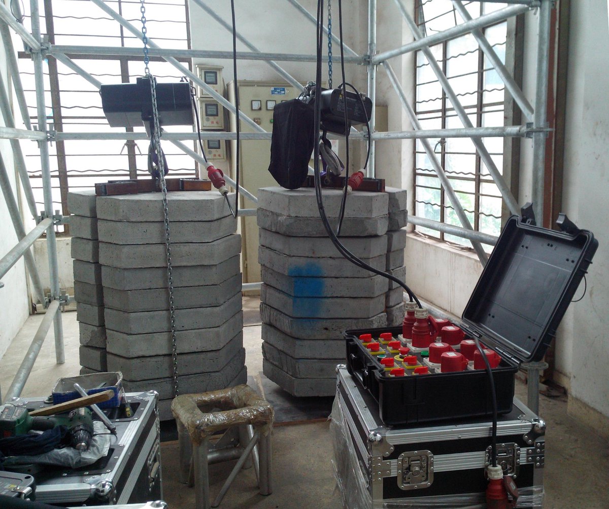coreatchina's tweet image. Hoist goes under inspection and load test before delivery.
Coreat electric chain hoist---your stage maker &amp;amp; supporter