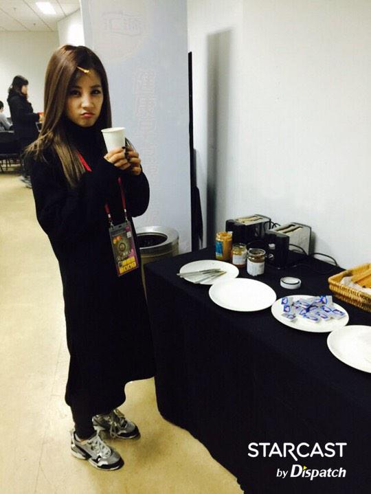 AllAboutApinkTH's tweet photo. [PHOTO] 150119 Apink for Naver Starcast Update 
@ GDA Behind the scene (6) http://t.co/ExWJc49bPp