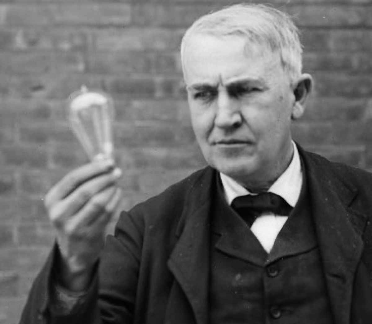 FemiOke's tweet image. "Opportunity is missed by most people because it is dressed in overalls and looks like work." - Thomas Edison