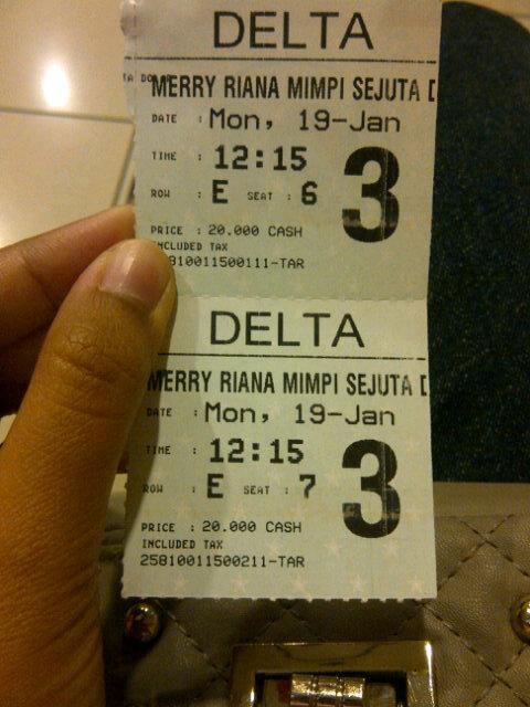 putuayusiska's tweet photo. Miss @MerryRiana filmnya menguras air mata..tp inspiratif bgt:) semoga bs sukses di usia muda kyk miss @MerryRiana http://t.co/CgzjofhMaq