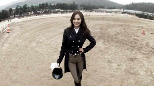 [PIC][19-01-2015]Yuri làm khách mời cho chương trình mới của kênh JTBC - "Dating Alone" B7slW85CUAEDC7C