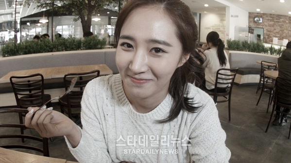 [PIC][19-01-2015]Yuri làm khách mời cho chương trình mới của kênh JTBC - "Dating Alone" B7snA4BCcAArIN-
