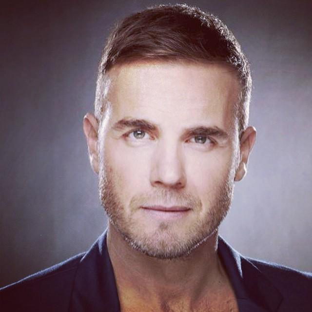 Happy birthday Gary Barlow  He turning 43          