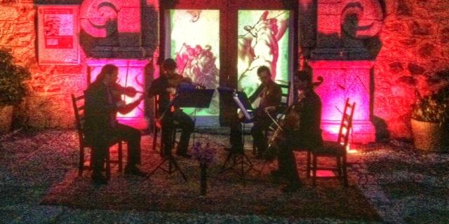 CellerDevinssi's tweet photo. 30.08.14 #concert del Quartet Priorat a #Gratallops http://t.co/ArO50SIPXw #highlights2014 #Priorat #música #cultura http://t.co/prcYAwEAFh