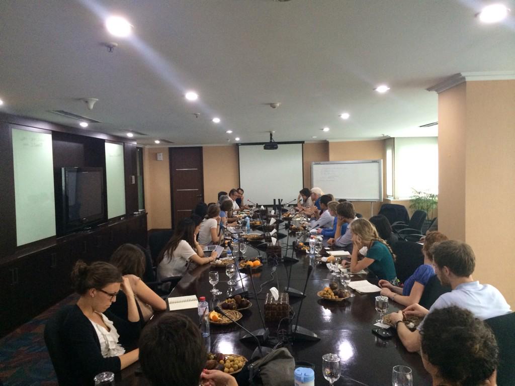 DNPIIndonesia's tweet photo. Pertemuan DNPI dg University of Maryland School of Public Policy Safra Network Fellow, Harvard University http://t.co/uRqqBNPDmQ