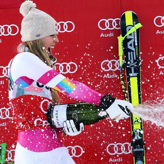 NBCOlympics's tweet photo. RT @lindseyvonn: Aaaaaahhhhhh I did it!!! Today was awesome! #sohappy #win62 http://t.co/i0tqT5KfxQ http://t.co/LPce4nmVTD