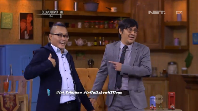 okinrz's tweet photo. sate nya tuh d sini harganya cuma sarebu :D di @Ini_Talkshow #IniTalkshowNETlagu http://t.co/UeyBLTBs0b
