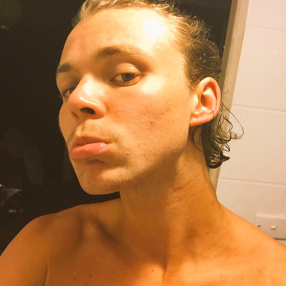 Ashton5SOS's tweet photo. @virtualemos http://t.co/sVhgBR7MTk