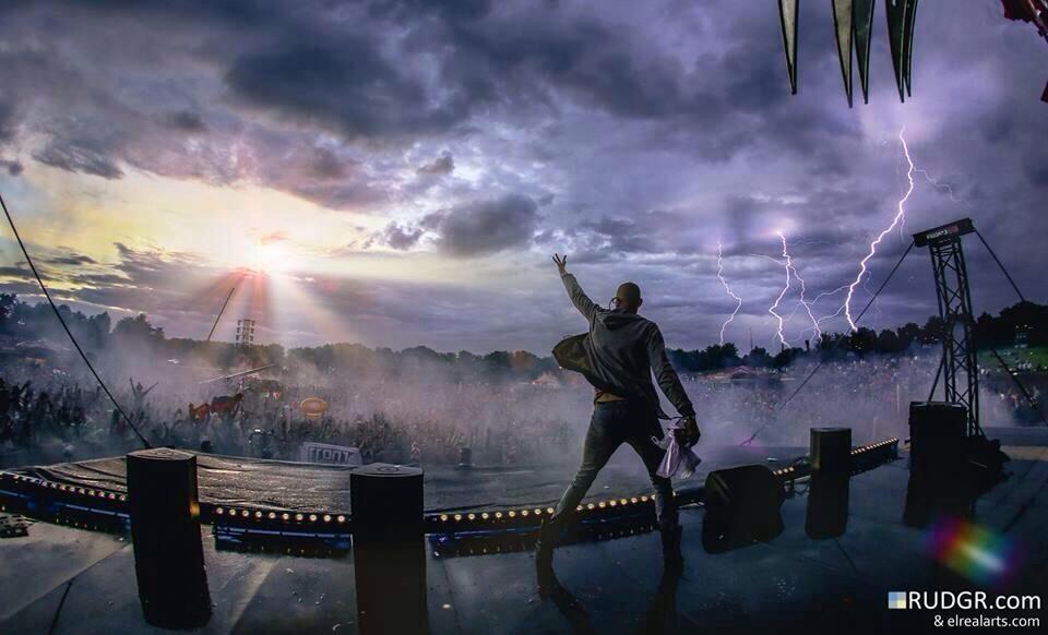 Hard2Create's tweet image. What a sick photo