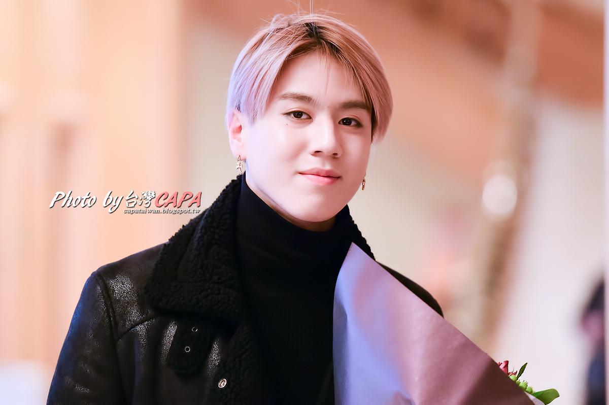 B7tHloUIgAAhMAP.jpg:large