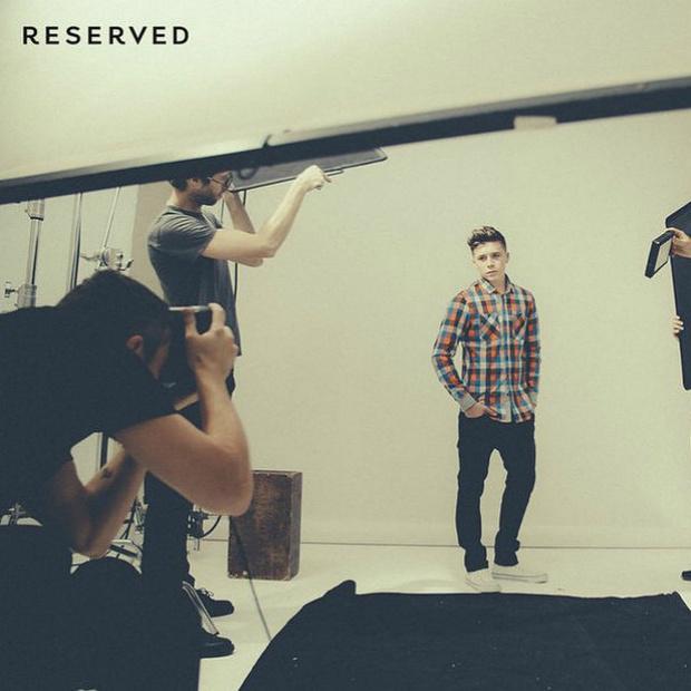 VogueSpain's tweet photo. [VOGUE NEWS] Brooklyn Beckham protagoniza su 1ª campaña como modelo para la firma Reserved http://t.co/rTUzWrwrBM http://t.co/cntVYJcXCd