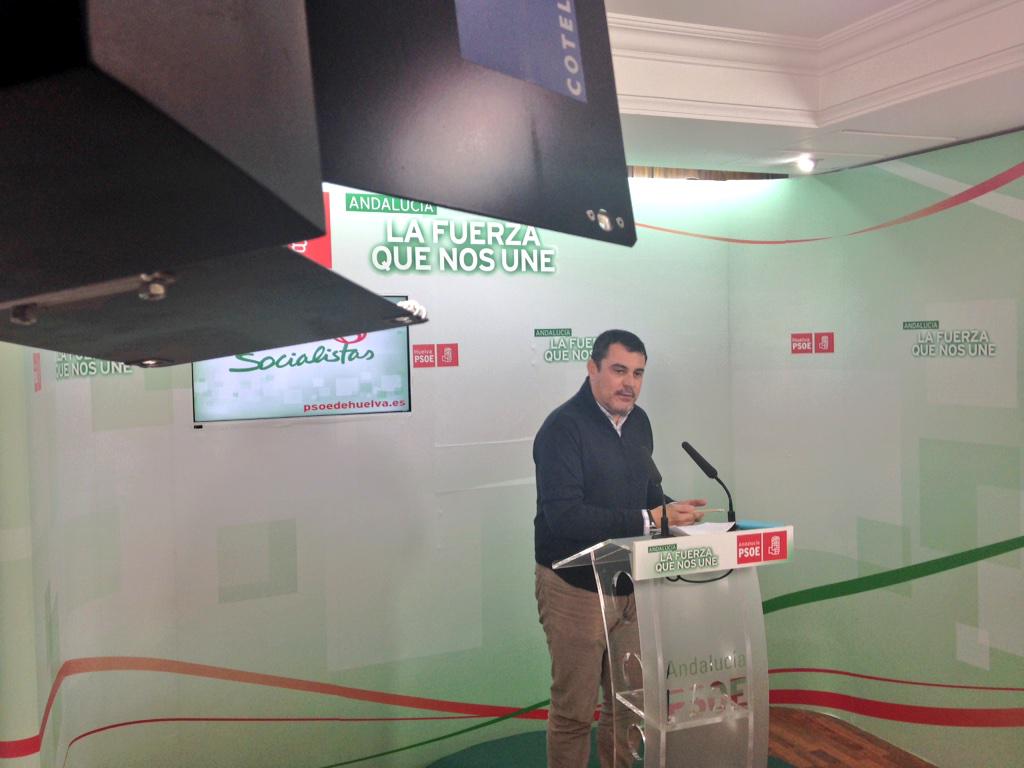 psoedehuelva's tweet photo. .@JFerreraPSOE: "El PP vuelve a traicionar a #Huelva votando NO en Diputación a pedir un plan de empleo al Gobierno" http://t.co/xFWfUNjKzt