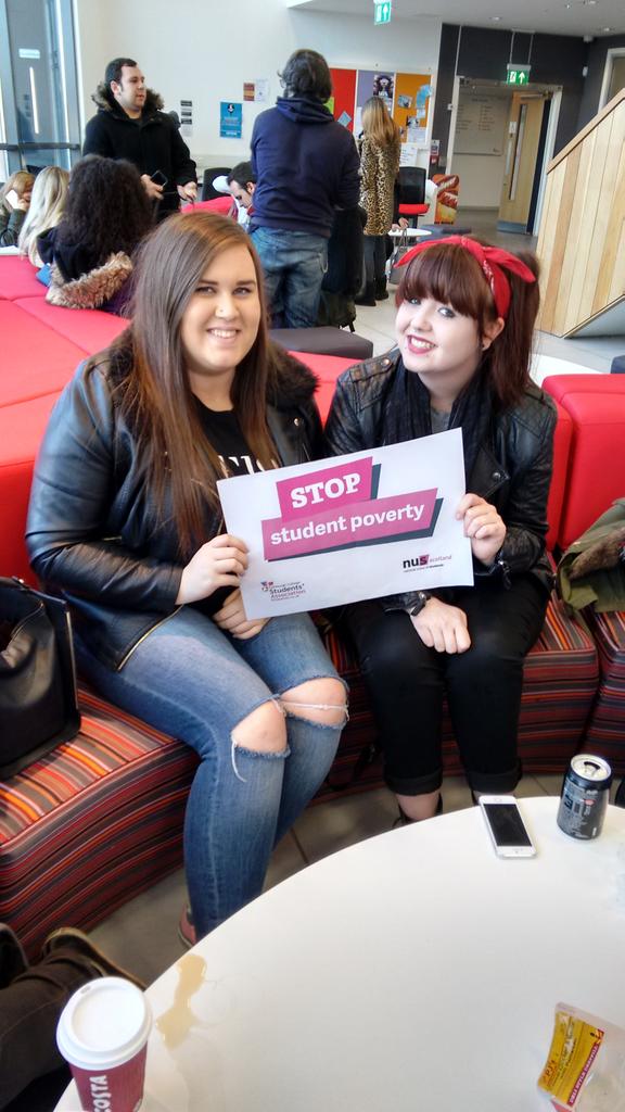 zoecroyxx's tweet photo. Hey @AConstanceMSP these Edinburgh college students want you to end student poverty #StopStudentPoverty http://t.co/vnaOB7b9Rn