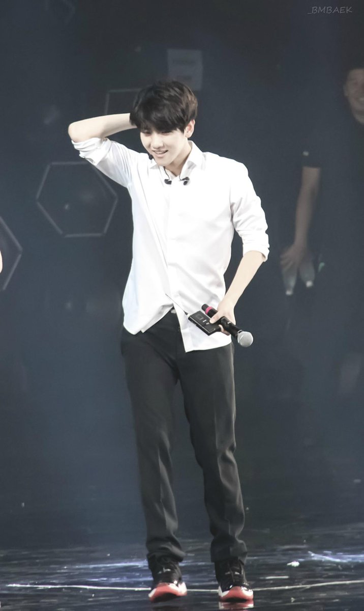 Baek_Fanbase's tweet photo. [HD] 140830 Baekhyun TLP GZ (_BMBaek // cy61_) http://t.co/fu59yhWLy1 http://t.co/FDIbMv4hGV http://t.co/uli2XHExOv http://t.co/X30nCw2UOu