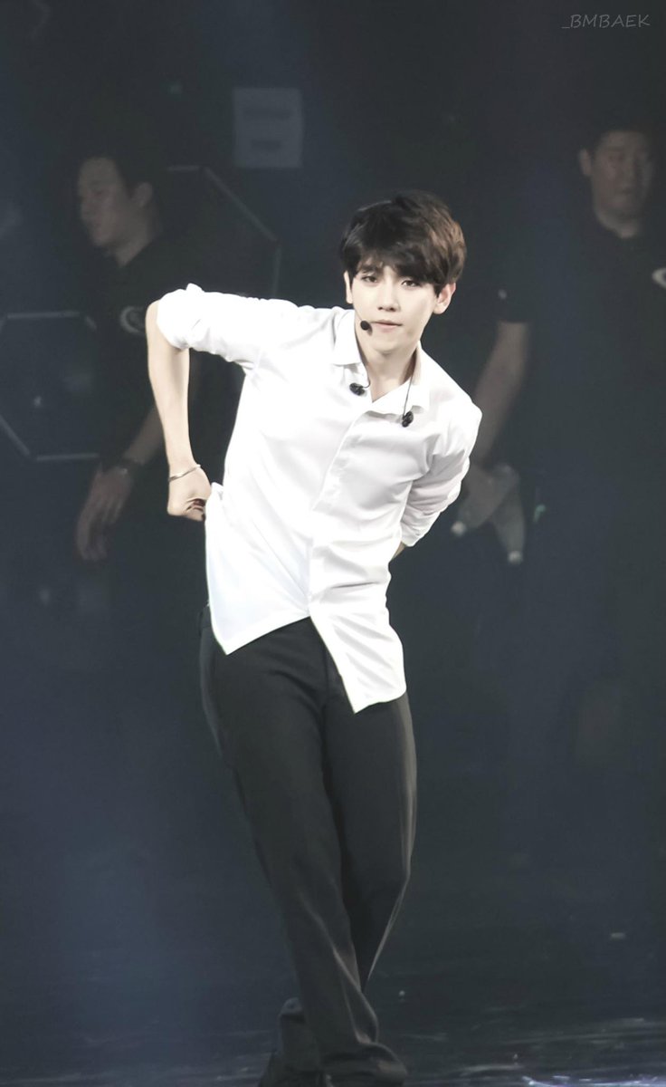 Baek_Fanbase's tweet photo. [HD] 140830 Baekhyun TLP GZ (_BMBaek // cy61_) http://t.co/fu59yhWLy1 http://t.co/FDIbMv4hGV http://t.co/uli2XHExOv http://t.co/X30nCw2UOu