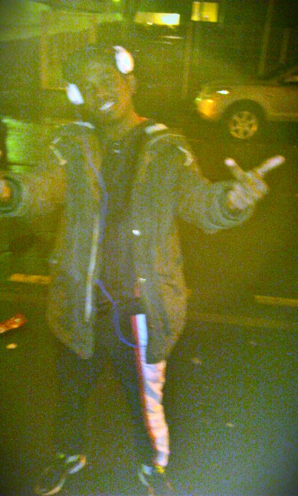 Rabbiizii's tweet photo. Je suis pas un sheguey, pas un voyou mais juste un putin de débrouillard http://t.co/YLTcVEvCwY