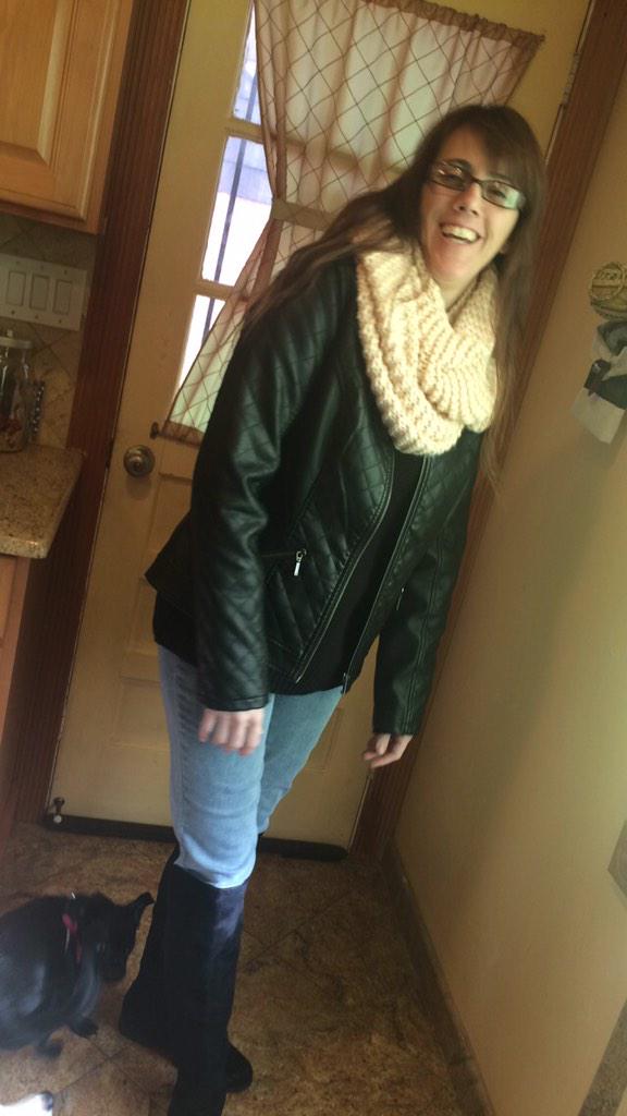 liavaglica's tweet photo. she wears my clothes ๐ #your40 #not18 http://t.co/axjRe2qOIr