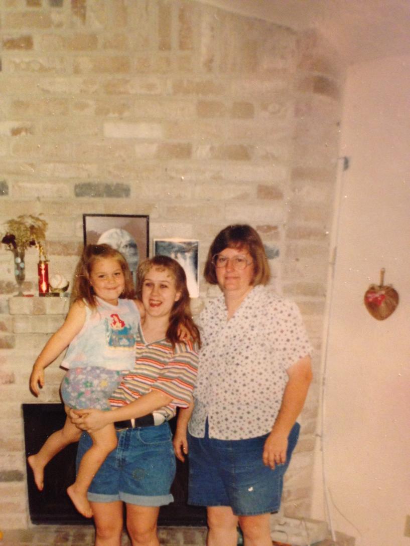 B3thyK's tweet image. My mom sister and I