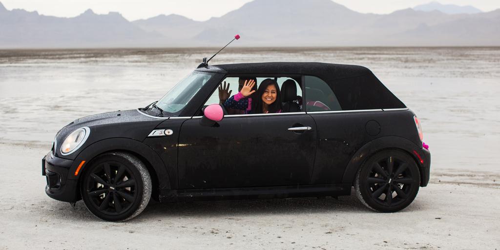 MINIUSA's tweet image. Why do we wave? To make the road a brighter place. Let’s #SaveTheWave! Find out more: bit.ly/SaveTheWave