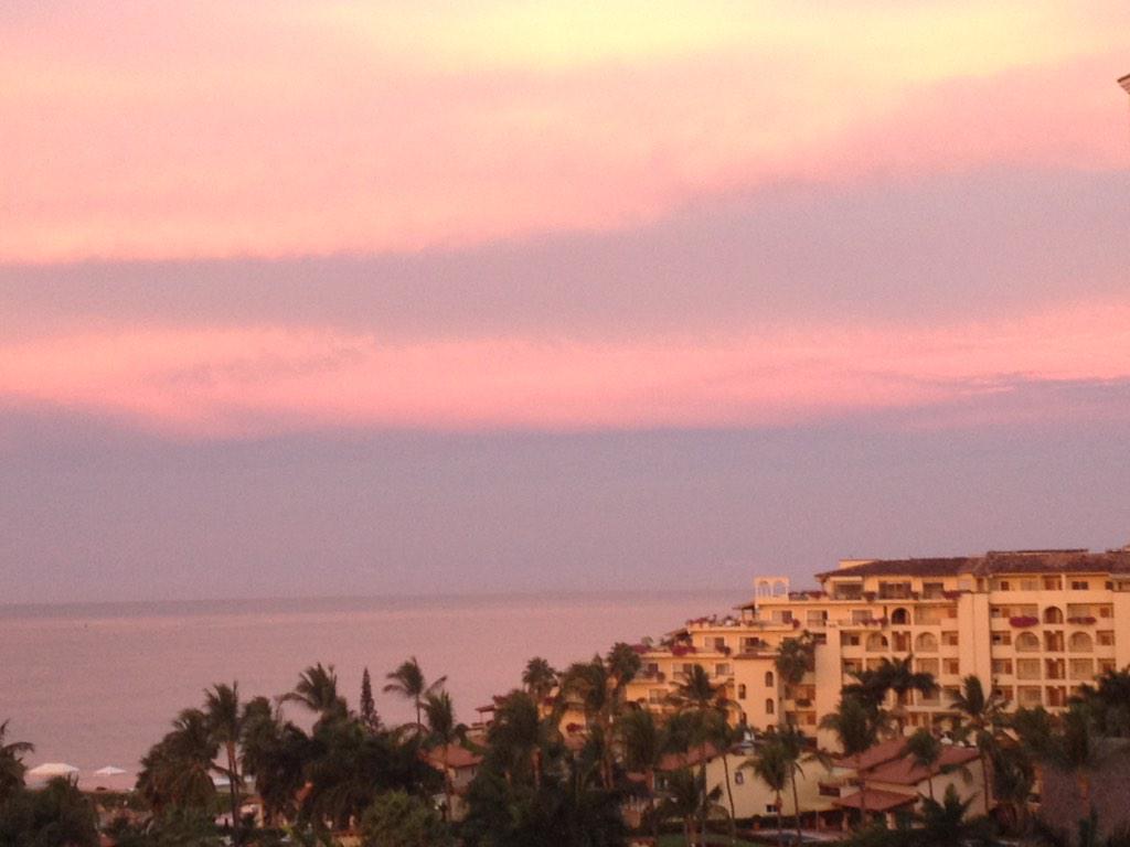 KitchnWhisperer's tweet photo. .@puertovallarta2 @PVvisit @PVallartaNews1 #janvisit #weather #backinfeb #amazingviews #friendly #blogger #luxury http://t.co/psfCjDG5iK