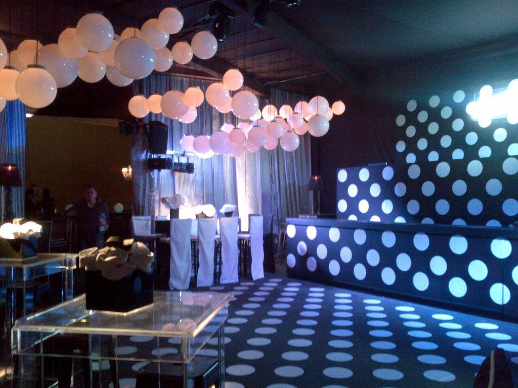 Transformamos un jardín abandonado en una gran fiesta.