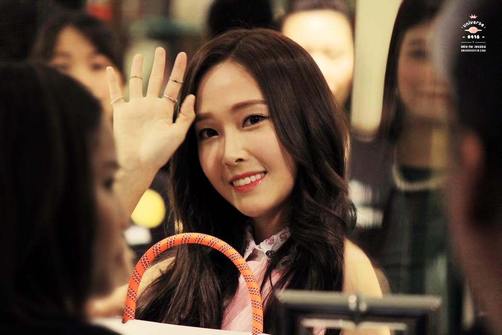 B7uQVoxCAAA1KZb.jpg:large