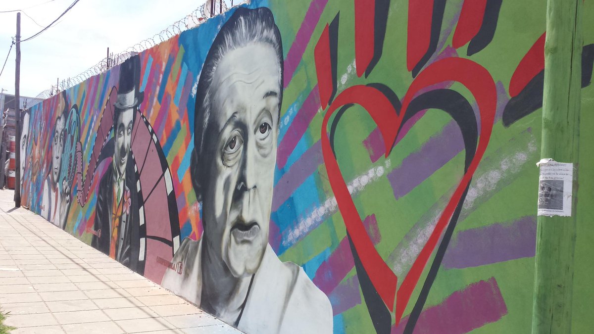 GraffitiLP's tweet image. RT @MaxoRandrup Excelente mural de @lumpenbola en #LaPlata: el Diego, Favaloro, Gardel, el Che y varios más #Graffiti