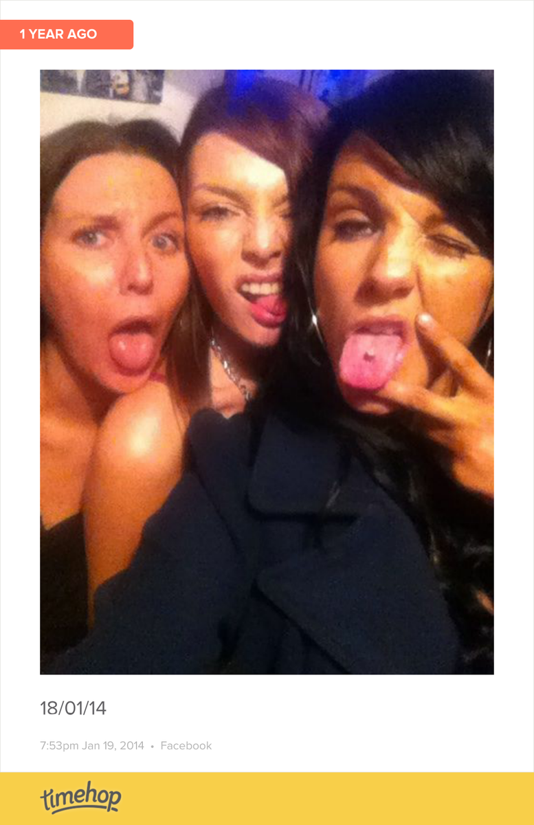donnafxx's tweet photo. Blazing girlies xx http://t.co/Ih2MsIKfxb http://t.co/PTmuKL2alR