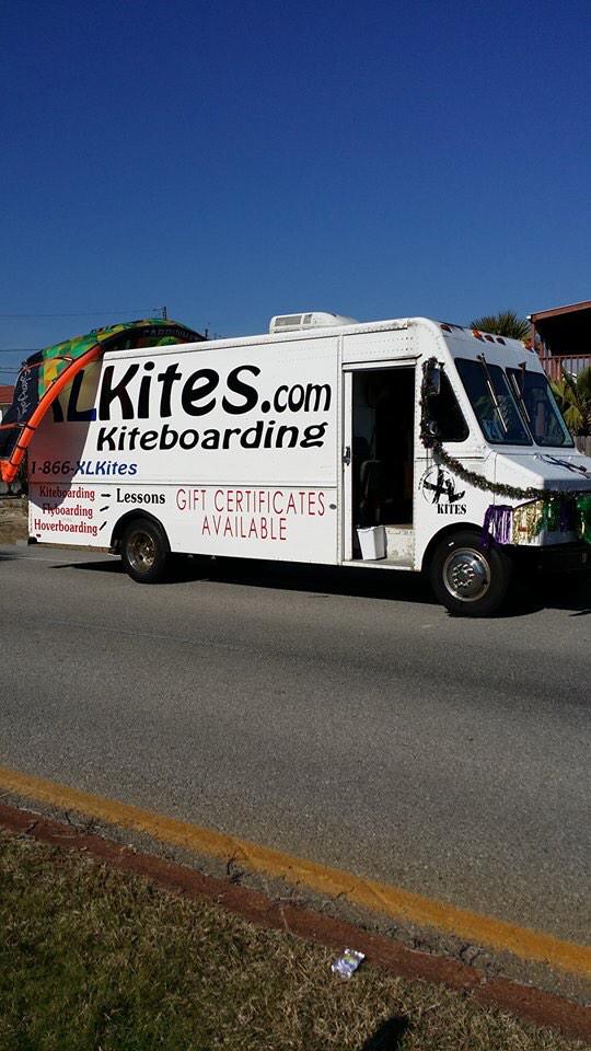 xlkites's tweet photo. Great fun at the Mardi Gras parade okaloosa island this weekend!! XL kites fort Walton beach http://t.co/WzVfwDH26D