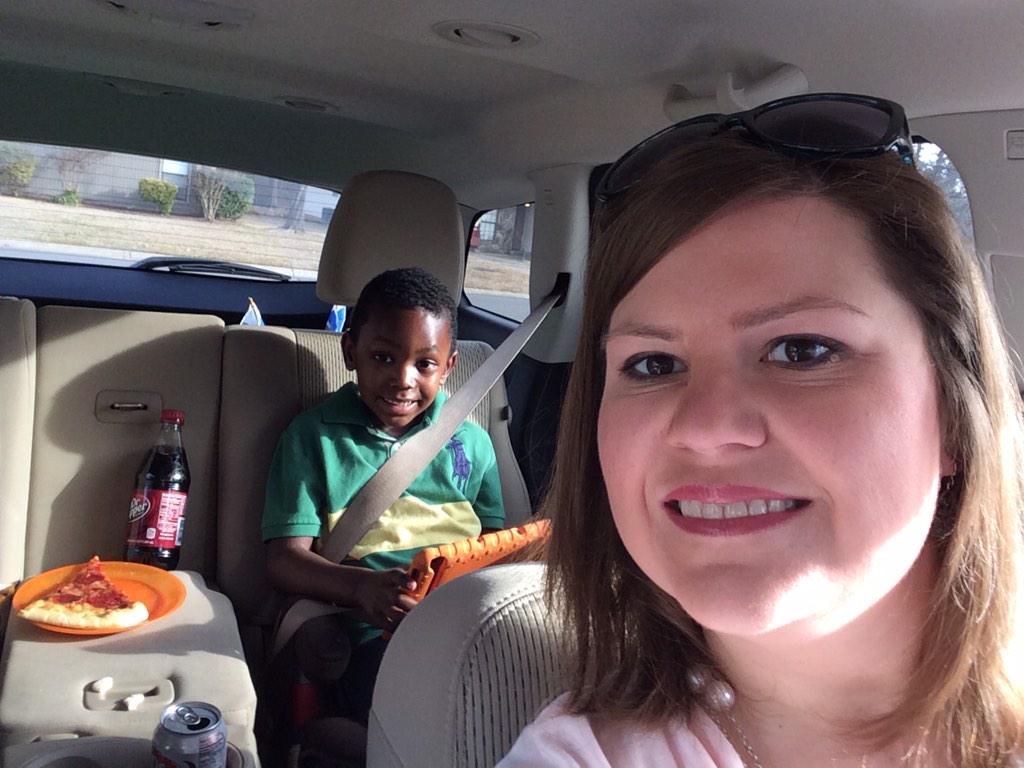 beccawebb15's tweet photo. Oaklawn bound, wish us luck! http://t.co/ixR8exeTHQ