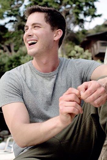 Esse sorriso  Happy Birthday Logan Lerman From Brazil 