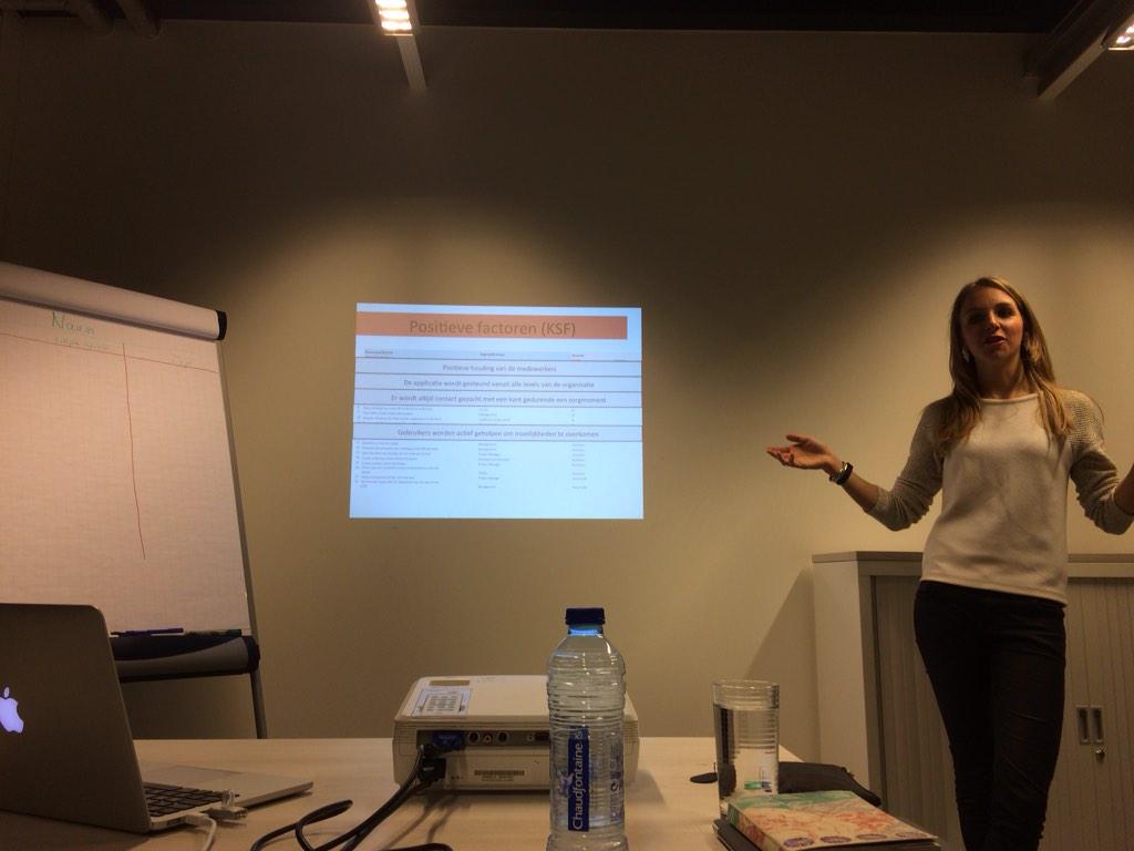 Interne sessie over 6 maanden onderzoek naar implementatie van beeldbellen. #redmax