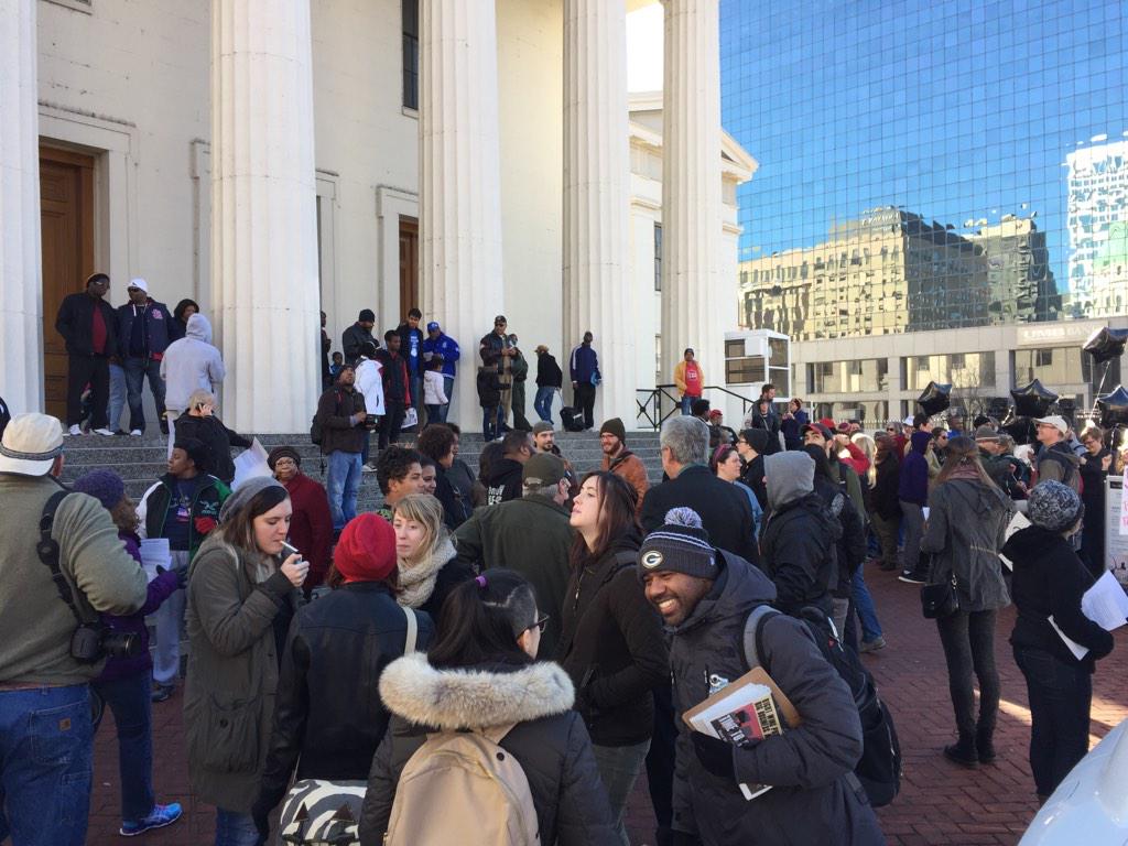 Rebelutionary_Z's tweet photo. Waiting for March to begin at the Old Courthouse in Downtown #STL for #MLK #MLKDay -- #TakebackMLK http://t.co/dNK2EpM26z