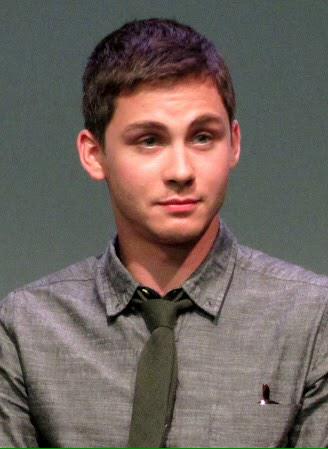 23 anos já, não pode ser    Happy Birthday Logan Lerman From Brazil 