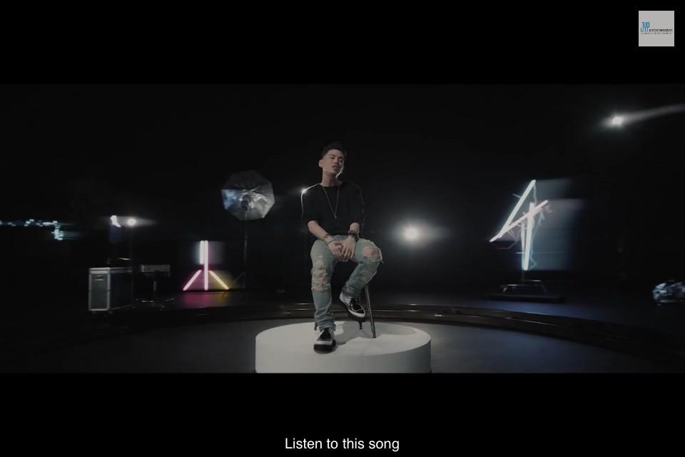 eyemiya_km's tweet photo. ถ้าในMV #You ของ #GSoul #GSoulDebut เป็นคำใบ้จริงเหมือนที่พี่วีเอฟคนนึงสังเกตเห็นนี่.. อาจจะเป็นMiss A #มโนไทม์ http://t.co/CWEobVju9O
