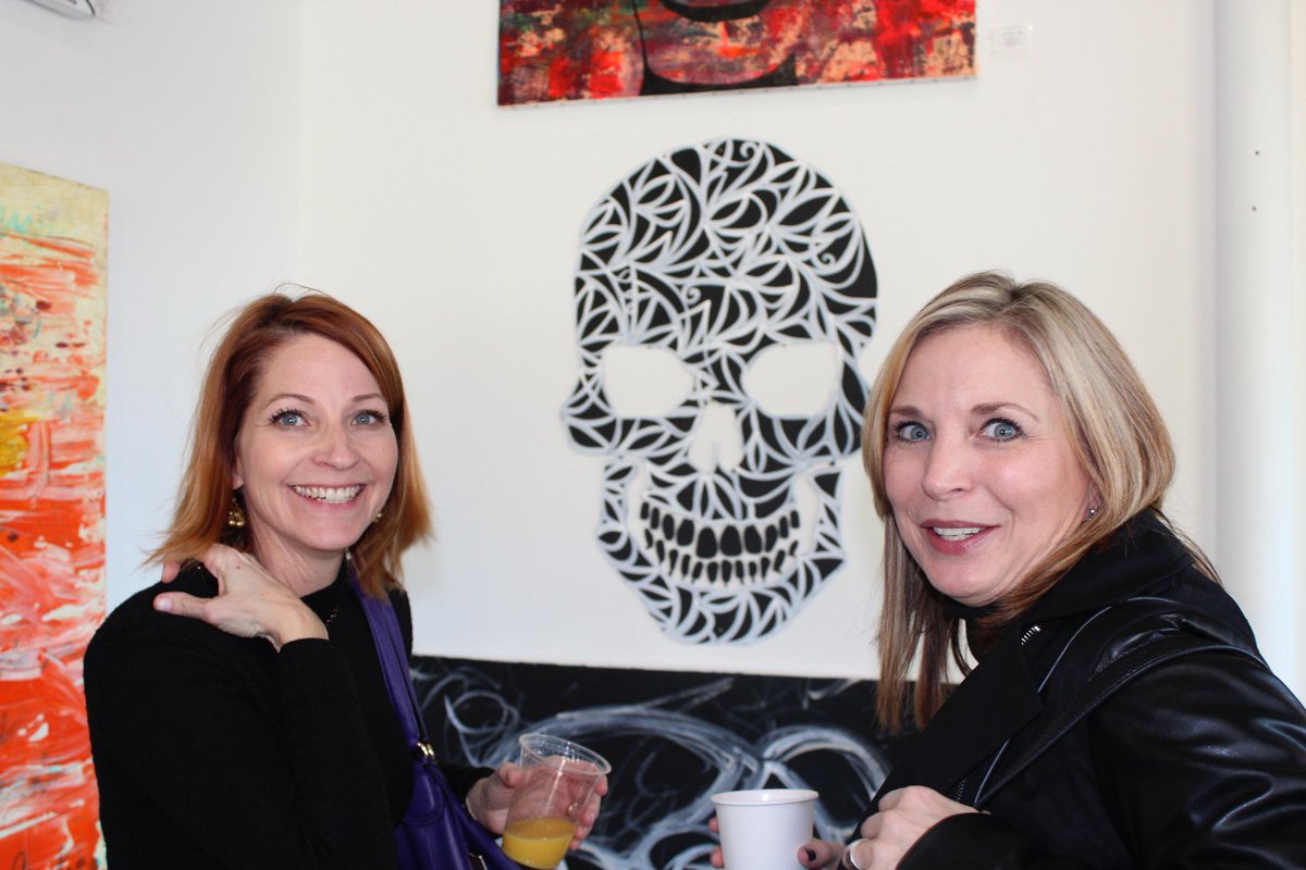 IDSDFW's tweet photo. @ashlynn424 Thanks for coming to January Meeting at #LABARTTexas #SpottedYou #Art #IDSDFW http://t.co/U46dUubSzT