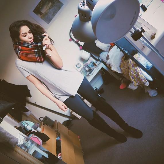 0MGJasmine's tweet photo. 🎥💕 http://t.co/M6PplbsACO