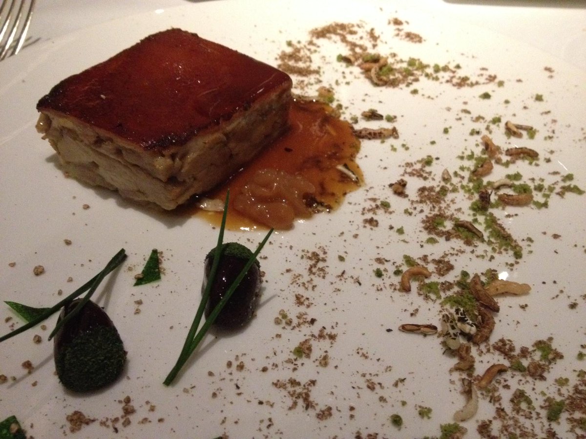 MichelinGuideUK's tweet photo. Contemporary Basque cuisine: squid and stunning suckling pig @AmetsaArzak  #MichelinStar http://t.co/mnX7L79NRa