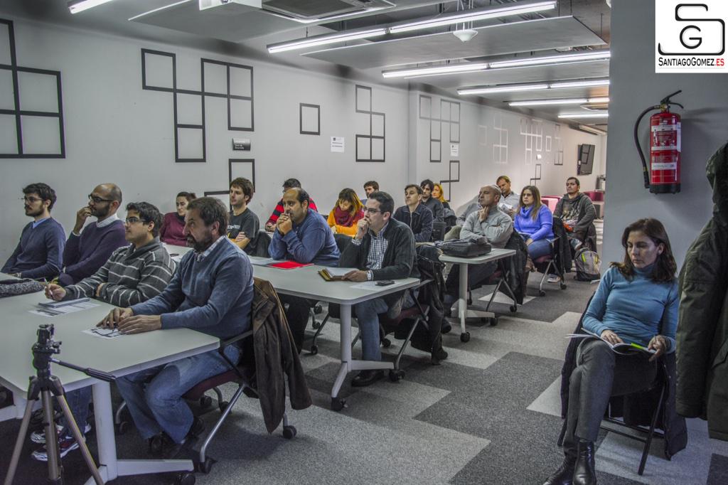 SantiagoG_es's tweet image. @lolilme un placer estar en #MadridOnRails y colaborar en inmortalizar el momento.+info en breve en santiagogomez.es